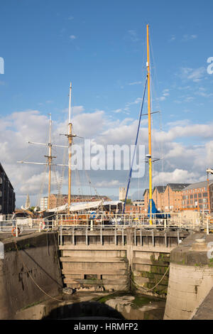 Scene dal bacino principale di Gloucester Docks, la Gran Bretagna è la maggior parte delle porte interne, nell Inghilterra del sud su Gloucester & Shaprness Canal. Foto Stock