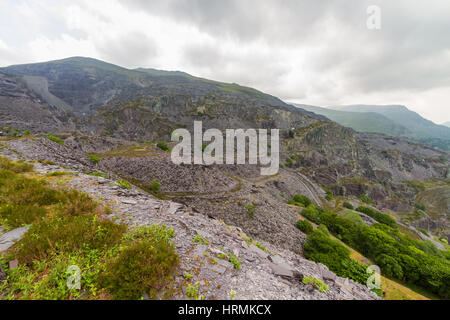 Vista dall'alto Dinorwig cava di ardesia, Llanberis, Gwnedd, Wales, Regno Unito Foto Stock