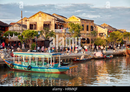 Vista della antica città di Hoi An e Thu Bon river. Quang Nam Provincia, Vietnam. Foto Stock