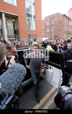La Gran Bretagna è Got Talent Auditions all'Opera House Manchester. Gennaio 2010. Simon Cowell arriva Foto Stock