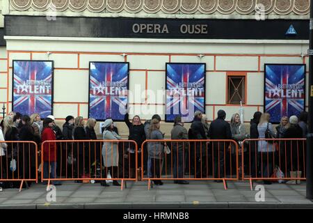 La Gran Bretagna è Got Talent Auditions all'Opera House Manchester. Gennaio 2010 Foto Stock