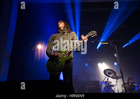 Wrexham, Regno Unito. Il 4 aprile, 2017. Damon Johnson di Black Star piloti eseguire a William Aston Hall, Wrexham, Regno Unito. Ceridwen credito Hughes/Alamy Live News Foto Stock