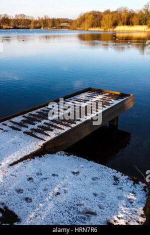 Freccia Valley Lake Redditch in inverno Foto Stock