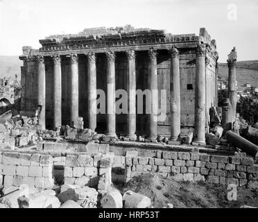 Tempio di Bacco, Baalbek, nei primi anni del XX secolo Foto Stock