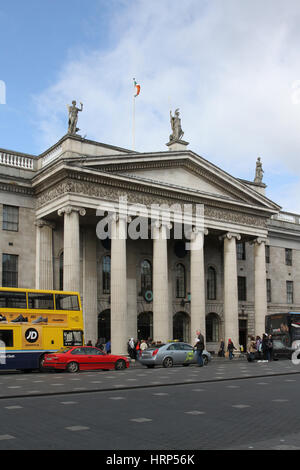 L'Ufficio Generale delle Poste in O'Connell Street, Dublin, Irlanda. Foto Stock