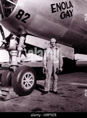 Durante la Seconda Guerra Mondiale, Paul Tibbetts, USAF Officer e pilota Foto Stock