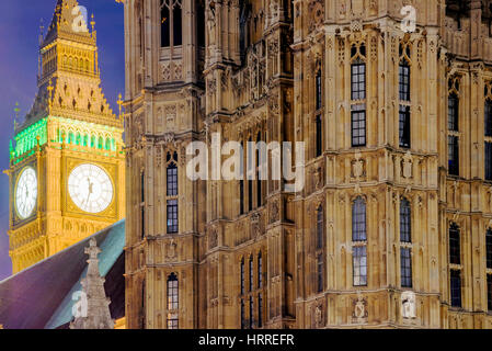 Chiusura del Big Ben di notte Foto Stock