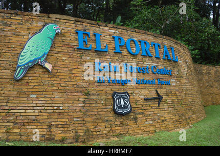 Ingresso SIGN EL PORTAL RAIN FOREST CENTER El Yunque National Forest RIO GRANDE PUERTO RICO Foto Stock