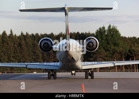 Bombardier CRJ705 C-FJJZ Air Canada Express all Aeroporto Internazionale di Ottawa YOW Canada, 04 giugno 2015 Foto Stock