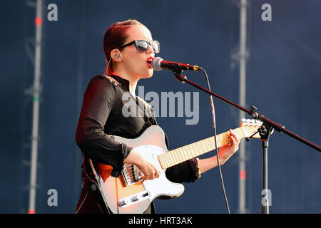 MADRID - Sep 13: Anna Calvi Prestazioni a Dcode Festival il 13 settembre 2014 a Madrid, Spagna. Foto Stock