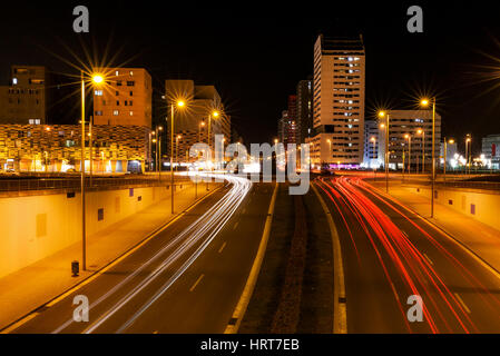 Vitoria luci di notte in Salburua Foto Stock