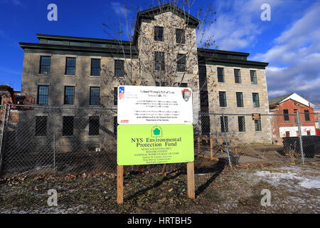 Abbandonato mulino tessile futura casa delle donne del Hall of Fame Senca cade New York Foto Stock