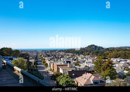 Vista aerea del tramonto interna ed esterna dei quartieri del tramonto di San Francisco, California, visto da di Parnassus altezze, 5 gennaio 2017. Foto Stock