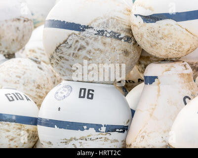 Gruppo di boe utilizzato Foto Stock