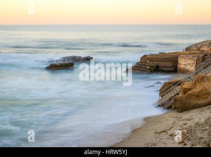 La Jolla, costa Californiana. Una lunga esposizione seascape immagine. Foto Stock