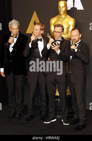 Pietro di grazia, Robert Mackenzie, Kevin O'Connell e Andy wright all'ottantanovesimo annuale di Academy Awards - press room presso il Loews hotel a Hollywood. Foto Stock