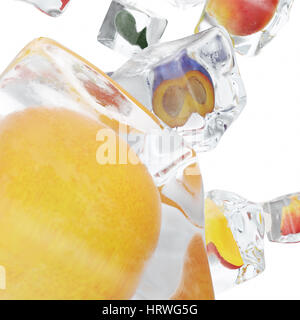 Frutti congelati in un cubo di ghiaccio, ice cube in vista frontale, singolo cubo di ghiaccio isolato su sfondo bianco, rendering 3D Foto Stock