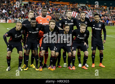 Washington DC, Stati Uniti d'America. Mar 4, 2017. D.C. Regno prima squadra prima di una sequenza di lunghezza massima MLS partita di calcio tra la c.c. Regno e lo Sporting KC a RFK Stadium di Washington DC. Justin Cooper/CSM/Alamy Live News Foto Stock