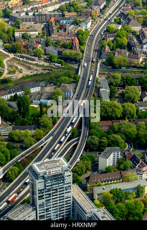 Foto aerea, bloccando la A40 in direzione di Bochum e bloccando la A52 prima di entrare nella A40, la zona della città di Essen, zona della Ruhr, Nord Rhine-Westph Foto Stock