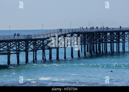 Pacific Beach Molo di San Diego, dove si può godere la navigazione in oceano pacifico. Ottime condizioni meteo fantastica e la gente è cordiale. Foto Stock