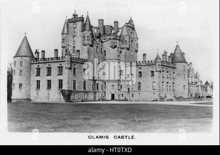 "Glamis Castle", 1937. Artista: sconosciuto. Foto Stock