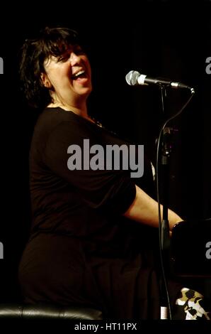 Liane Carroll, musicista jazz, sotto terra, Eastbourne, East Sussex. Artista: Brian O Connor Foto Stock