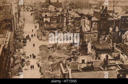 La Pasqua in aumento, Irlanda, 1916 (1935). Artista: sconosciuto. Foto Stock