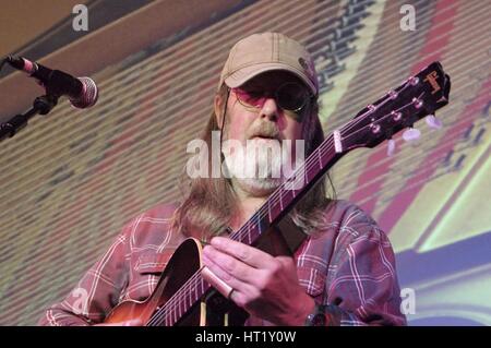 Jim Crawford, Crawley Blues Festival, Hawth, Crawley, West Sussex, Ott 2015. Artista: Brian O Connor. Foto Stock