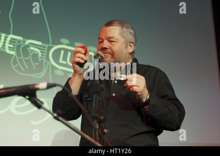 Alan Glen, Crawley Blues Festival, Hawth, Crawley, Ott 2015. Artista: Brian O Connor. Foto Stock