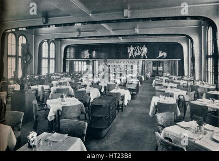 "Prima Classe salone da pranzo a bordo di Victoria", 1931. Artista: sconosciuto. Foto Stock