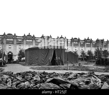 Waring & Gllow fabbrica di munizioni, Città Bianca, Hammersmith e Fulham, Londra, agosto 1916. Artista: Adolph Augusto Boucher. Foto Stock