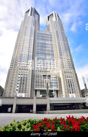 TOKYO, Giappone - 02 novembre 2014: Tokyo Metropolitan Government Building in Tokyo, Giappone. Foto Stock