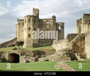 Il castello di Warkworth, Northumberland, 2004. Artista: Storico Inghilterra fotografo personale. Foto Stock