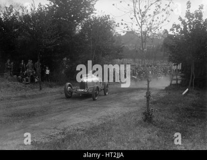 Bugatti 35, Bugatti Owners Club Hill Climb, Chalfont St Peter, Buckinghamshire, 1935. Artista: Bill Brunell. Foto Stock