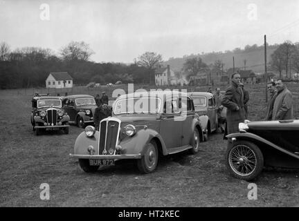 Dodici Standard e Standard dieci saloon, Standard i proprietari di auto Club contee del sud di prova, 1938. Artista: Bill Brunell. Foto Stock