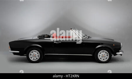 1974 Fiat 124 Spyder. Artista: sconosciuto. Foto Stock