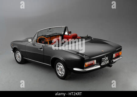 1974 Fiat 124 Spyder. Artista: sconosciuto. Foto Stock