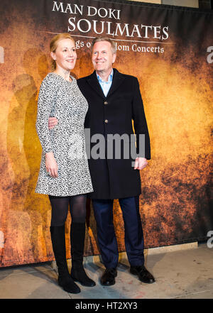 Berlino, Germania. 06 Mar, 2017. Ex Presidente tedesco Christian Wulff con la moglie Bettina uomo anime gemelle Doki und ali della libertà in concerto a Berlino, Germania am 06.03.2017 Credito: Peter Schatz/Alamy Live News Foto Stock