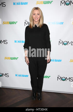 Los Angeles, California, USA. 06 Mar, 2017. Lisa Kudrow, a mamme e metropolitana ristorante ospita un evento Mamarazzi per il film 'Boss Baby' al Four Seasons Hotel in California il 06 marzo 2017. Credito: Fs/media/punzone Alamy Live News Foto Stock