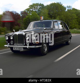 1970 Daimler VANDEN PLAS DS 420 limousine. Ex Regina Madre. Artista: sconosciuto. Foto Stock