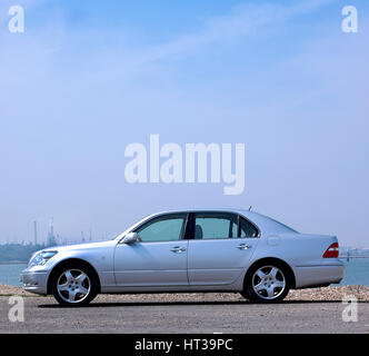 2004 Lexus LS430. Artista: sconosciuto. Foto Stock