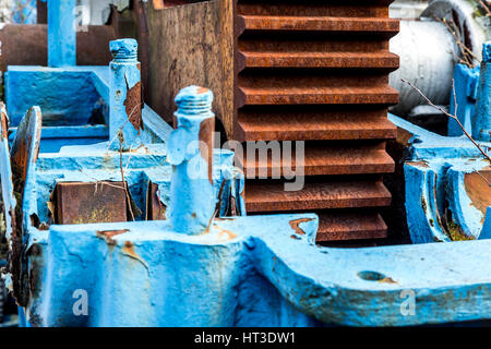 Metallo arrugginito superficie, strutture, ruota dentata e cremagliera-ruota, Foto Stock
