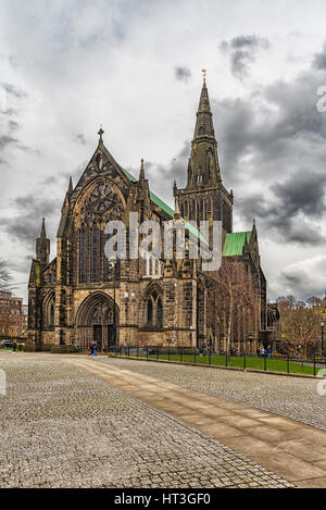 Glasgow St Mungo cattedrale. Fondata nel XII secolo era uno dei pochi chiesa scozzese edifici di sopravvivere alla riforma relativamente unscat Foto Stock