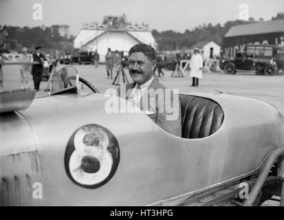 Tiny Scholefield con la sua Buick a Surbiton Motor Club gara incontro, Brooklands, Surrey, 1928. Artista: Bill Brunell. Foto Stock