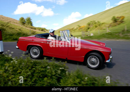 1969 MG Midget Artista: sconosciuto. Foto Stock