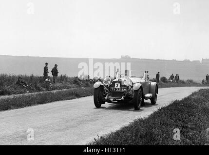1929 Mercedes Benz pilotato da Earl Howe su 1930 Brighton rally prova di accelerazione Artista: sconosciuto. Foto Stock