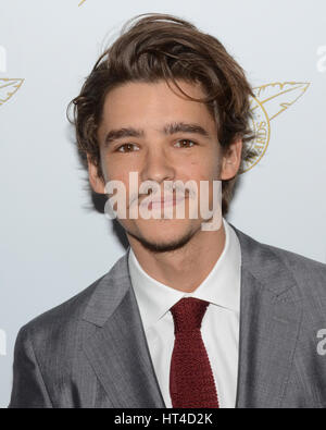 Brenton Thwaites arriva al 54th annuale internazionale Cinematographers Guild pubblicisti Awards il 24 febbraio 2017 presso il Beverly Hilton Hotel di Beverly Hills, la California. Foto Stock