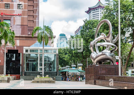 Plaza dirige anche i grandi magazzini Takashimaya complesso in Orchard Road, Singapore Foto Stock