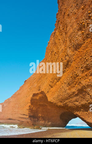 Arco in pietra, Legzira Plage, a sud del Marocco Foto Stock