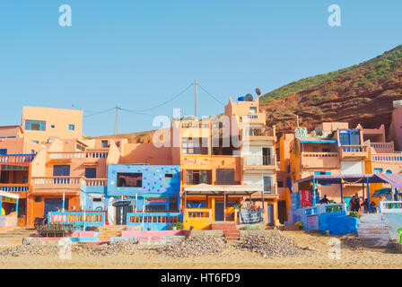 Caffetterie, ristoranti e alberghi, Legzira Plage, a sud del Marocco Foto Stock